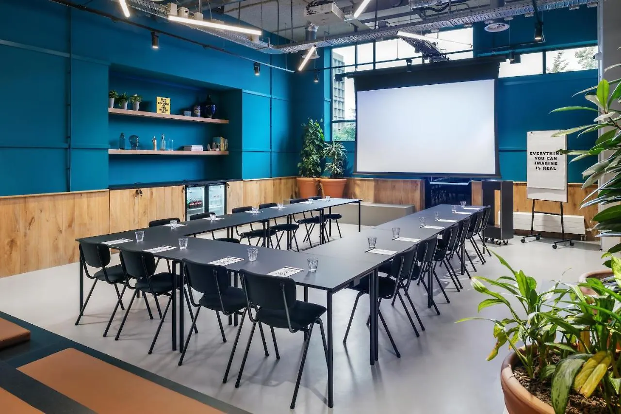 The Social Hub Amsterdam City 4*,