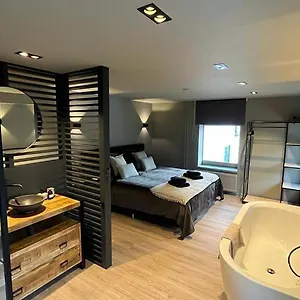 Vakantiewoning In Het Heuvelland Nabij Valkenburg. Nederland